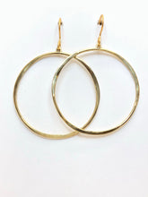 Classic Hammered Hoop earrings - abigailheche